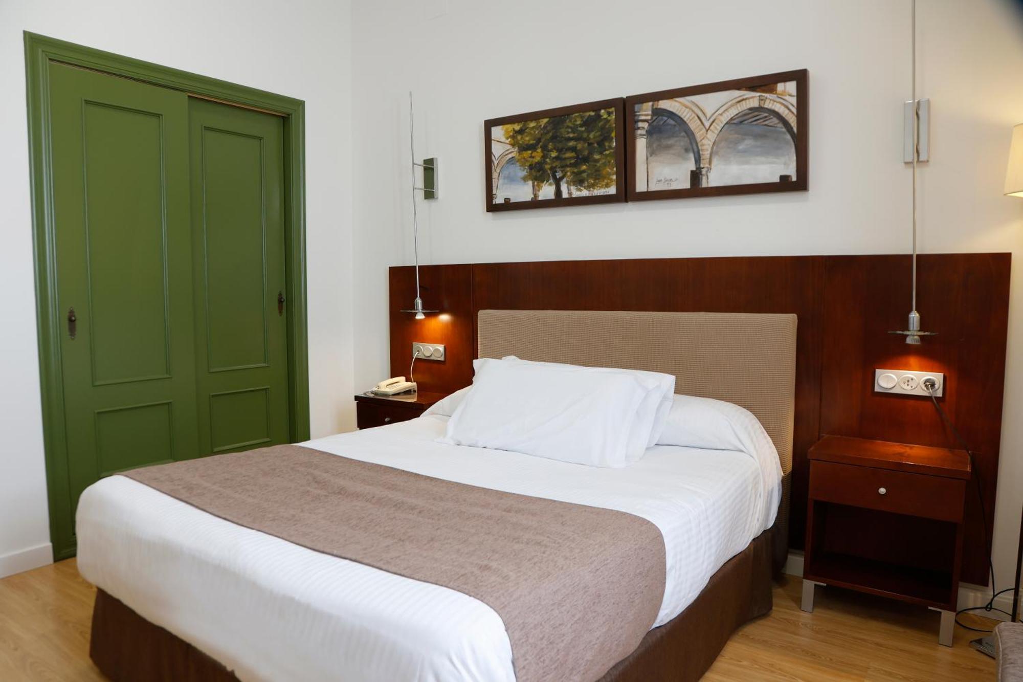 Hotel El Carmen Puente Genil Bagian luar foto