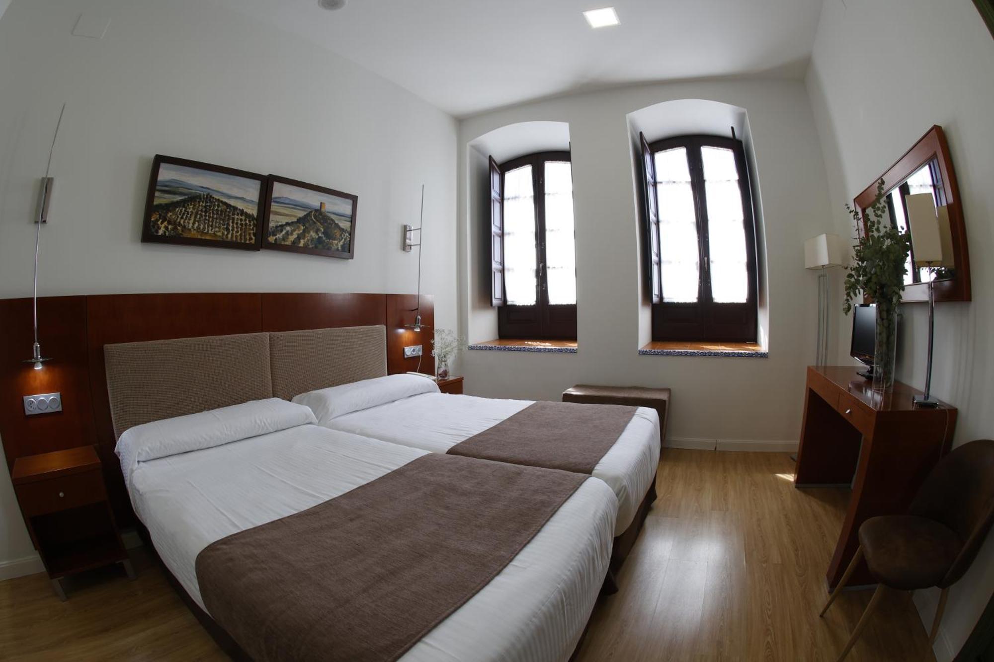 Hotel El Carmen Puente Genil Bagian luar foto