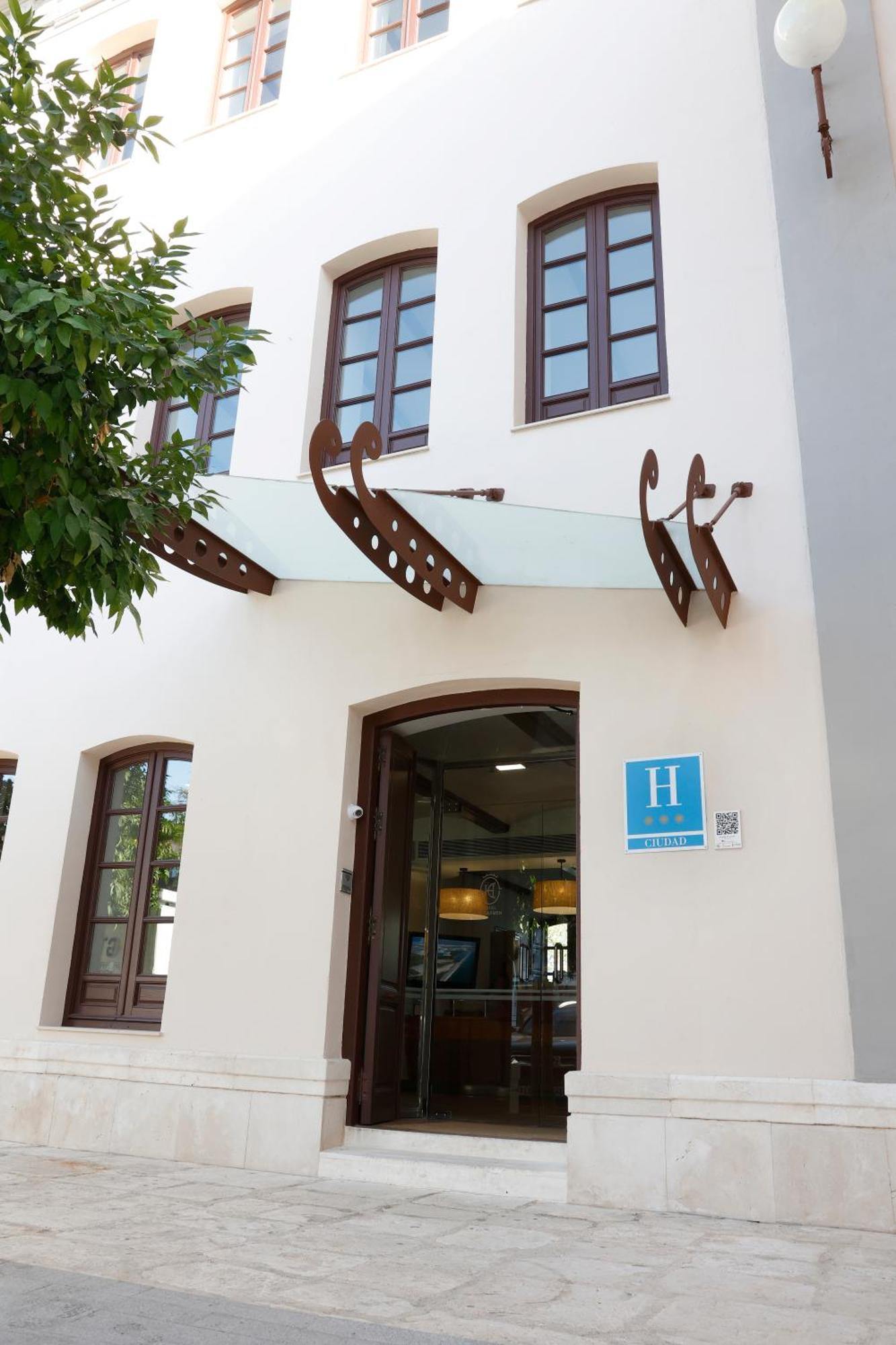 Hotel El Carmen Puente Genil Bagian luar foto