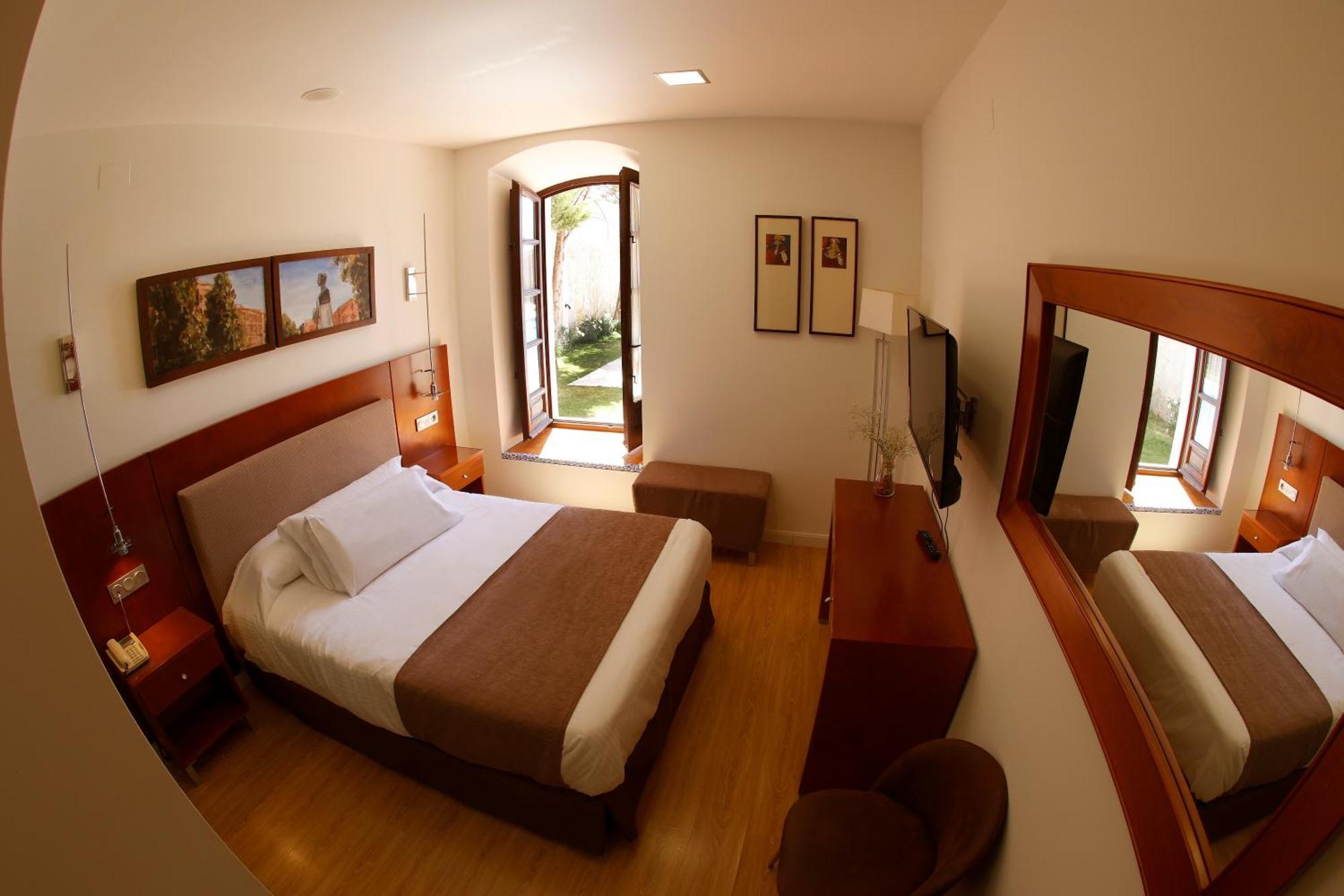 Hotel El Carmen Puente Genil Bagian luar foto