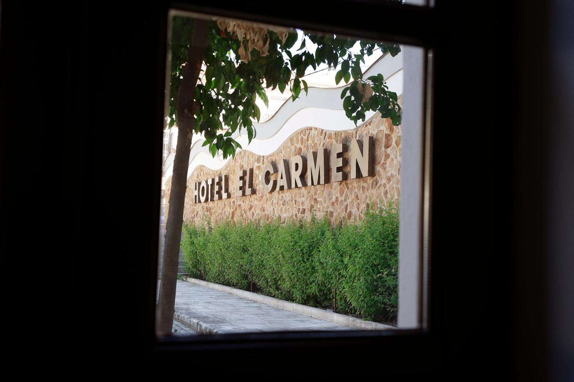 Hotel El Carmen Puente Genil Bagian luar foto