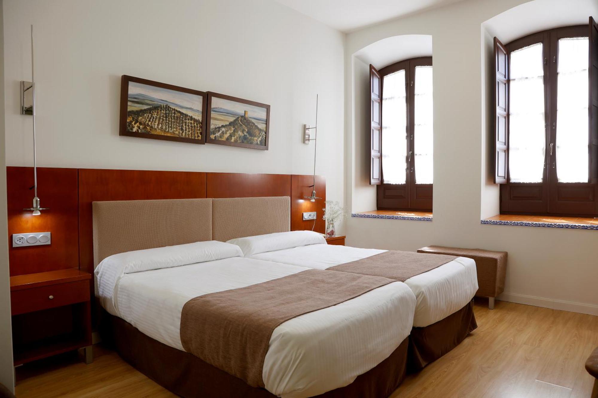 Hotel El Carmen Puente Genil Bagian luar foto