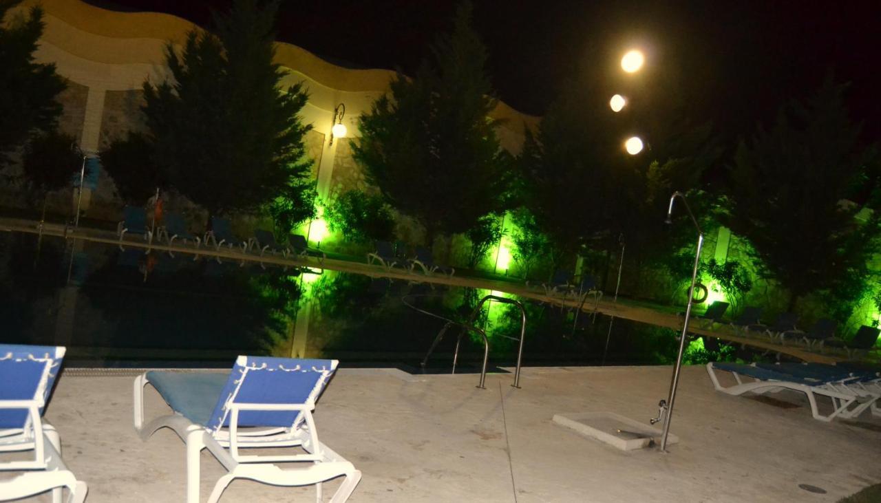Hotel El Carmen Puente Genil Bagian luar foto